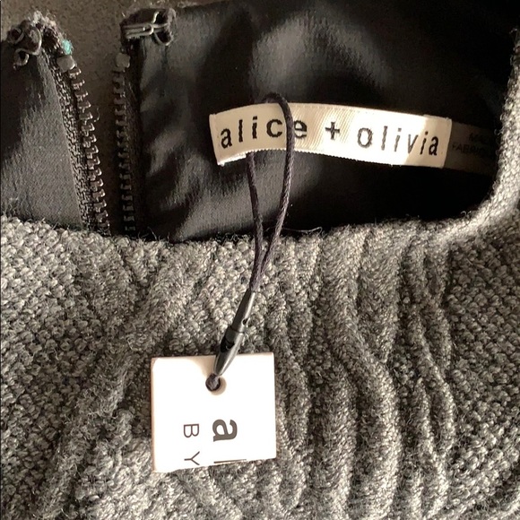 Alice & Olivia Kylnn Cable Knit Top NWT - Picture 7 of 8